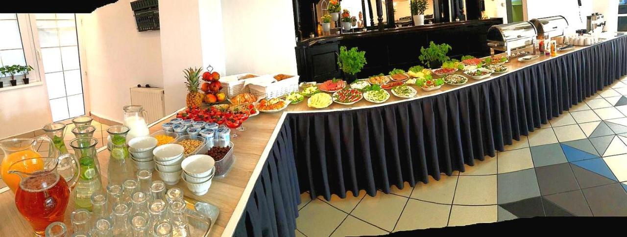 Bed and Breakfast Great Polonia Ustka Esterno foto